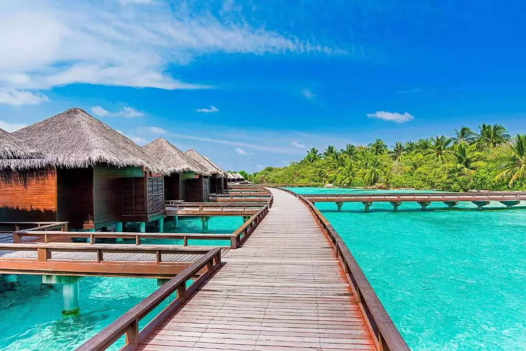 Sheraton Maldives Full Moon Resort and Spa